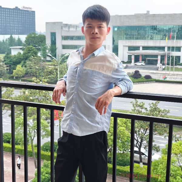 湖南28岁单身帅哥真诚找对象-临汾征婚相亲网